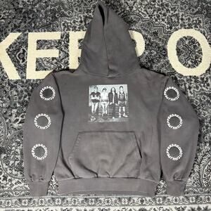 Red Hot‎ Chili Peppers Hoodie Mens Sz M Unlimited Love World Tour 2022 2023 Band